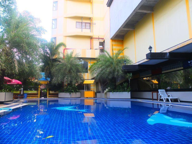 ホテル Jomtien Holiday パッタヤー エクステリア 写真