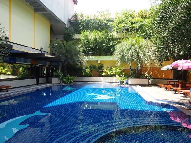 ホテル Jomtien Holiday パッタヤー エクステリア 写真